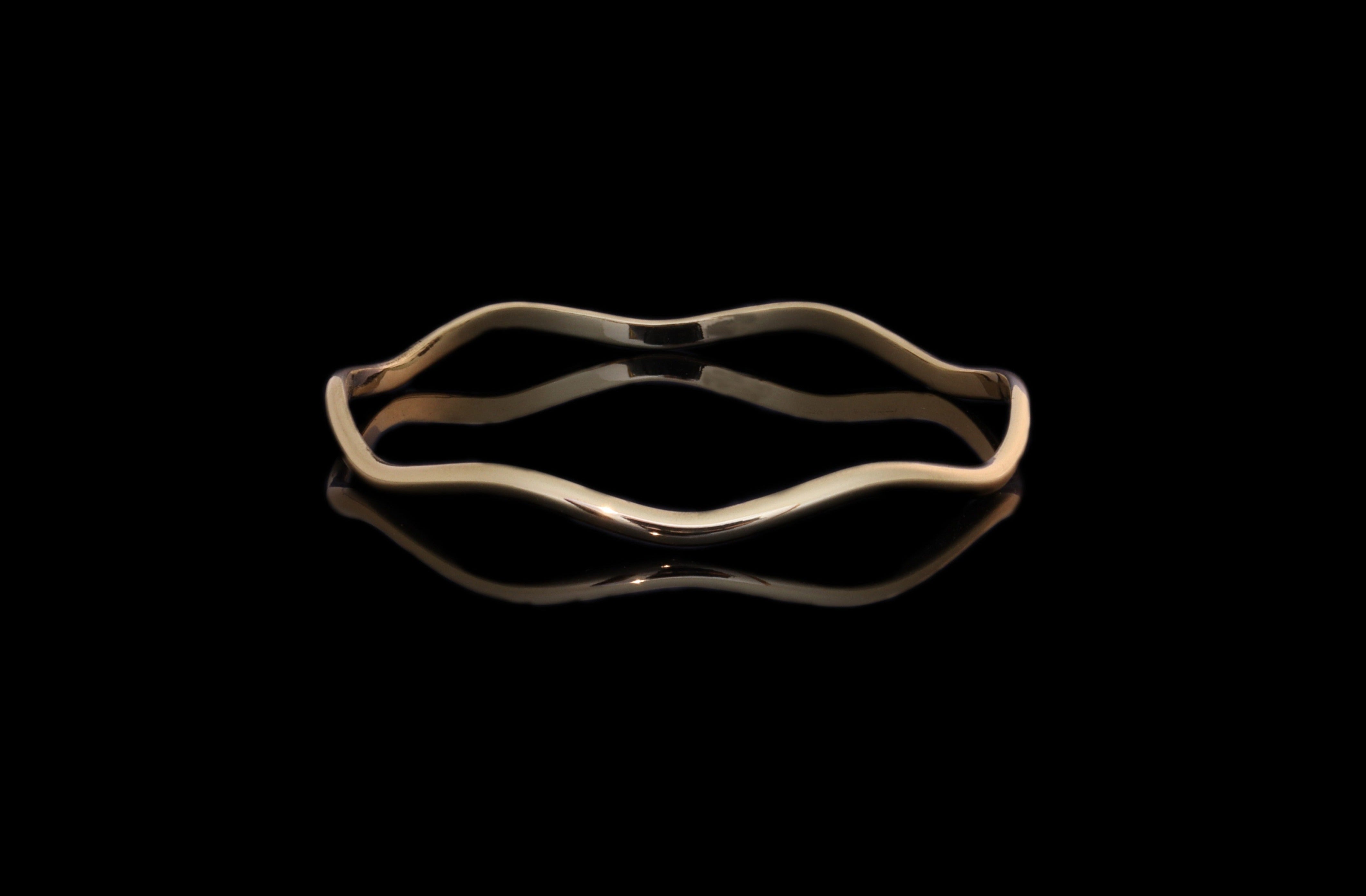 WAVE BANGLE