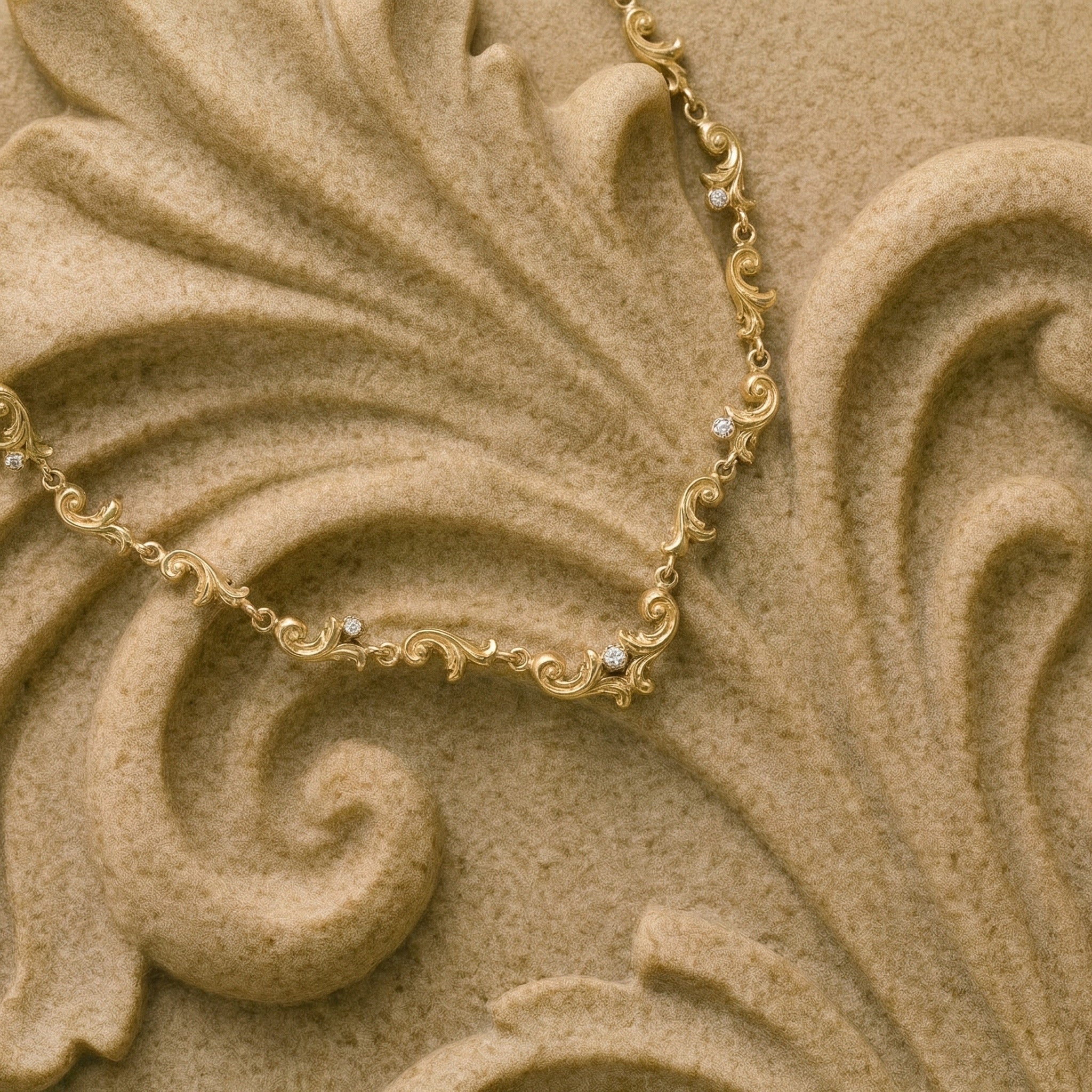 ACANTHUS VITA NECKLACE (Diamond)