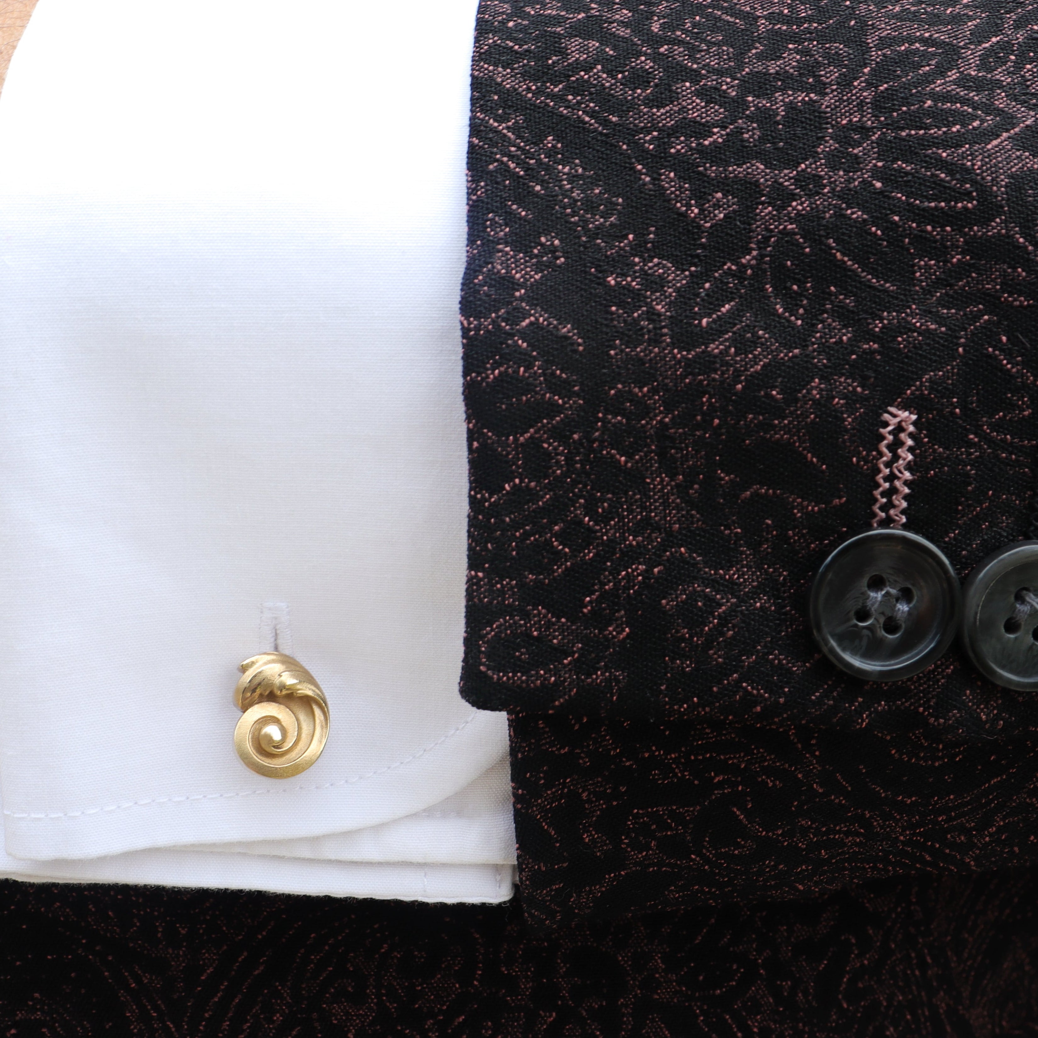 ACANTHUS LEAF CUFFLINKS